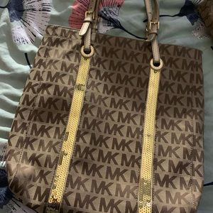 Michael kors purse